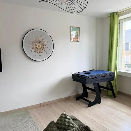 Centre Proche Vieille Et Remparts-appartement 50m2 شقة *
