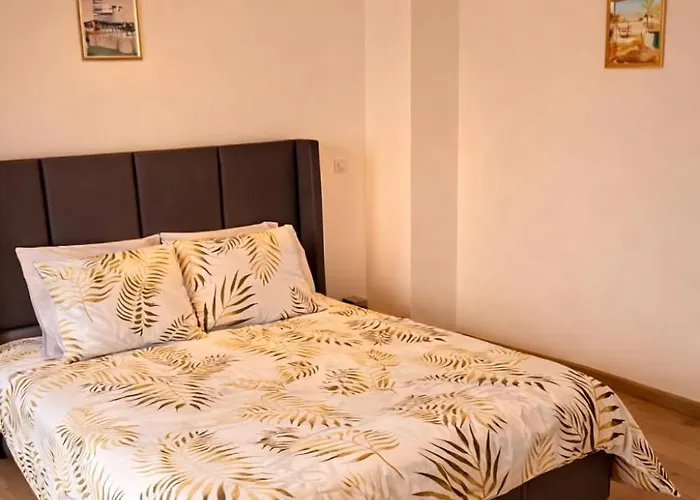 Centre Proche Vieille Et Remparts-appartement 50m2 Appartement *